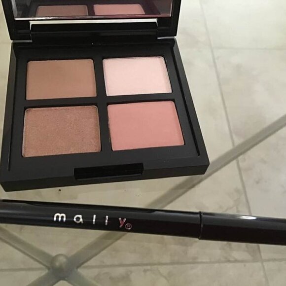Mally Beauty Open up! Eyeshadow Quad & Gel Waterproof EyeLiner - BRAND NEW - Picture 3 of 12